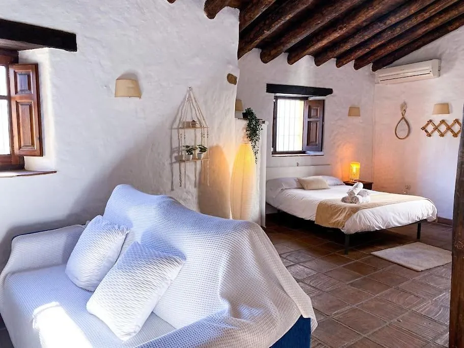 Nyaraló Casabenadalid. Casa Rural Con Piscina.