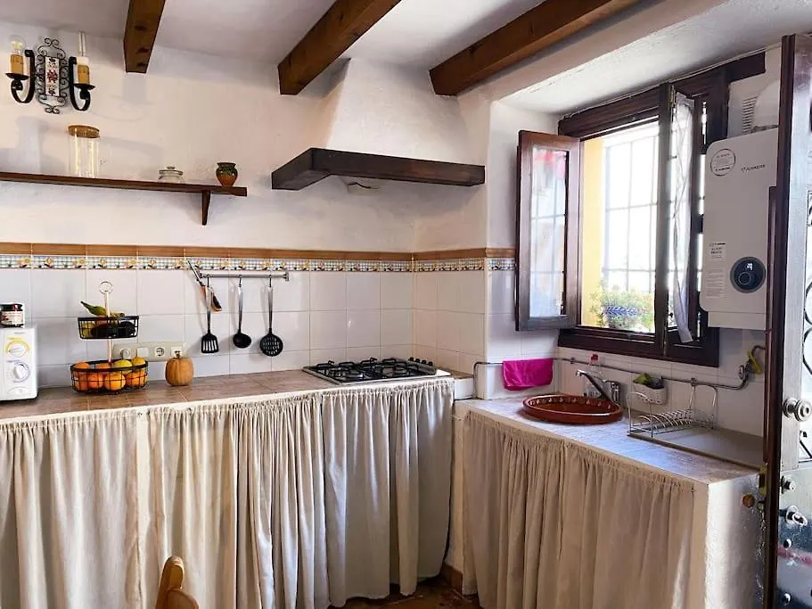 Casabenadalid. Casa Rural Con Piscina. Spanyolország