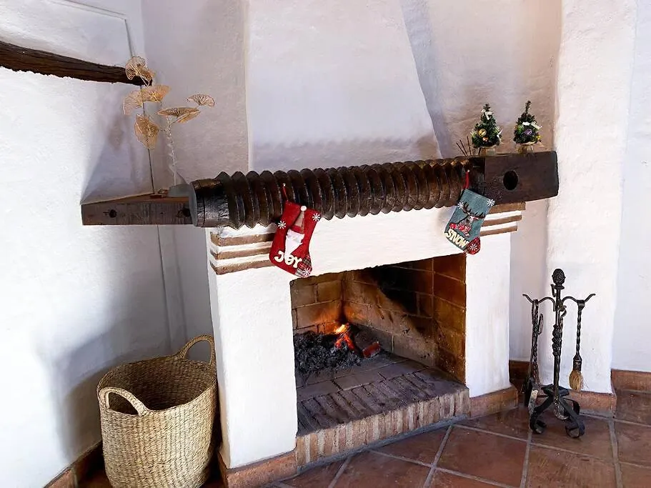 Casabenadalid. Casa Rural Con Piscina. Nyaraló